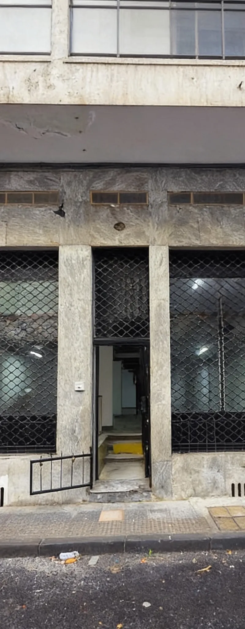 Magasin aménagé 173m2 à louer centre ville