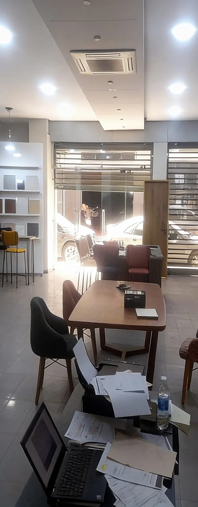 Magasin 2Rdx 120m2 à louer rue d'agadir