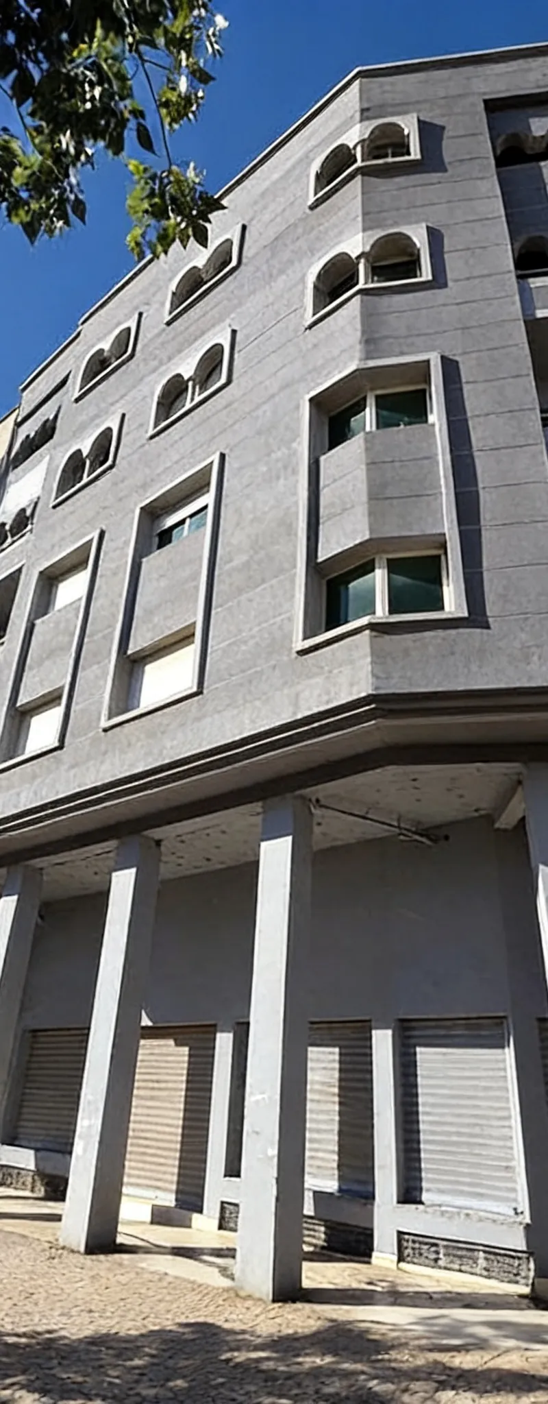 Immeuble R+4 à louer Avenue Moulay Ali Chrif