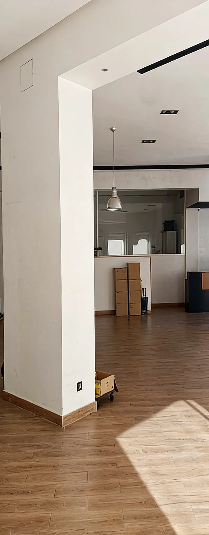 Location magasin 196m² avec pas de porte