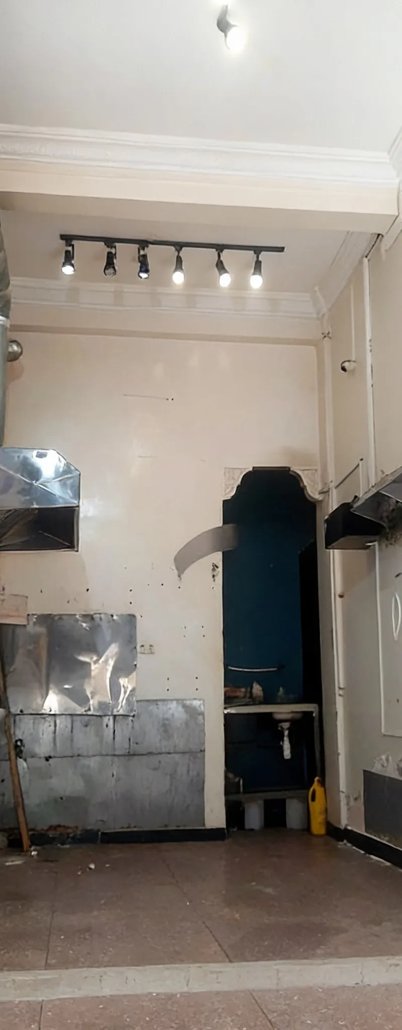 Restaurant Snack 45 m² à Maarif Ghandi