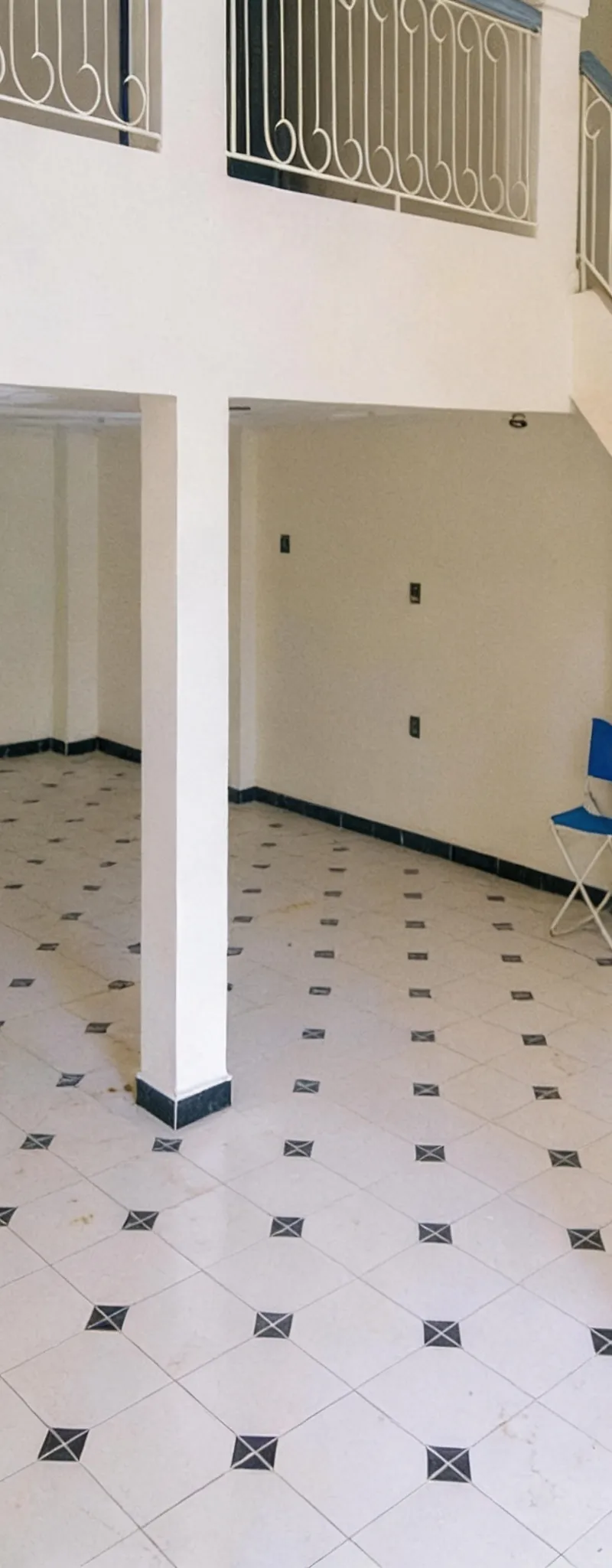 Magasin de 100 m2