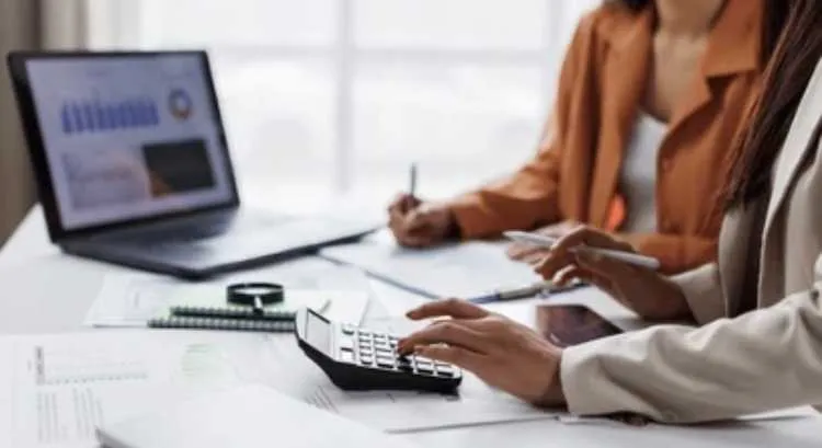 Profil expérimenté en ADV et gestion commerciale – - Casablanca