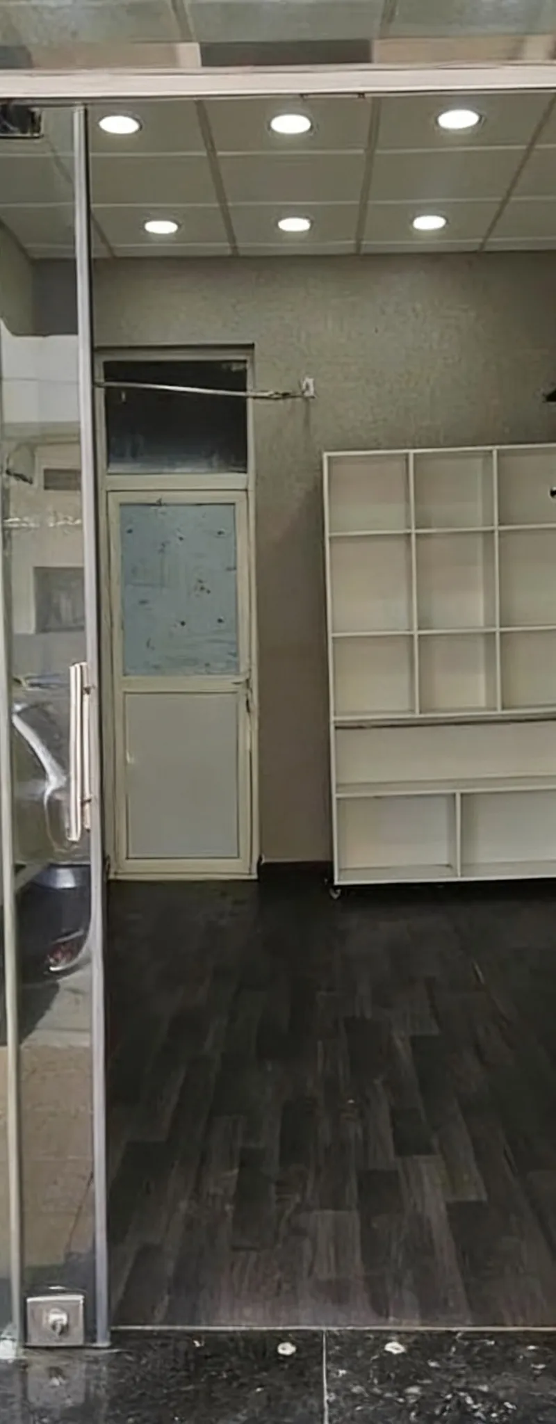 Garage dans un bon emplacement pour tous les domaines