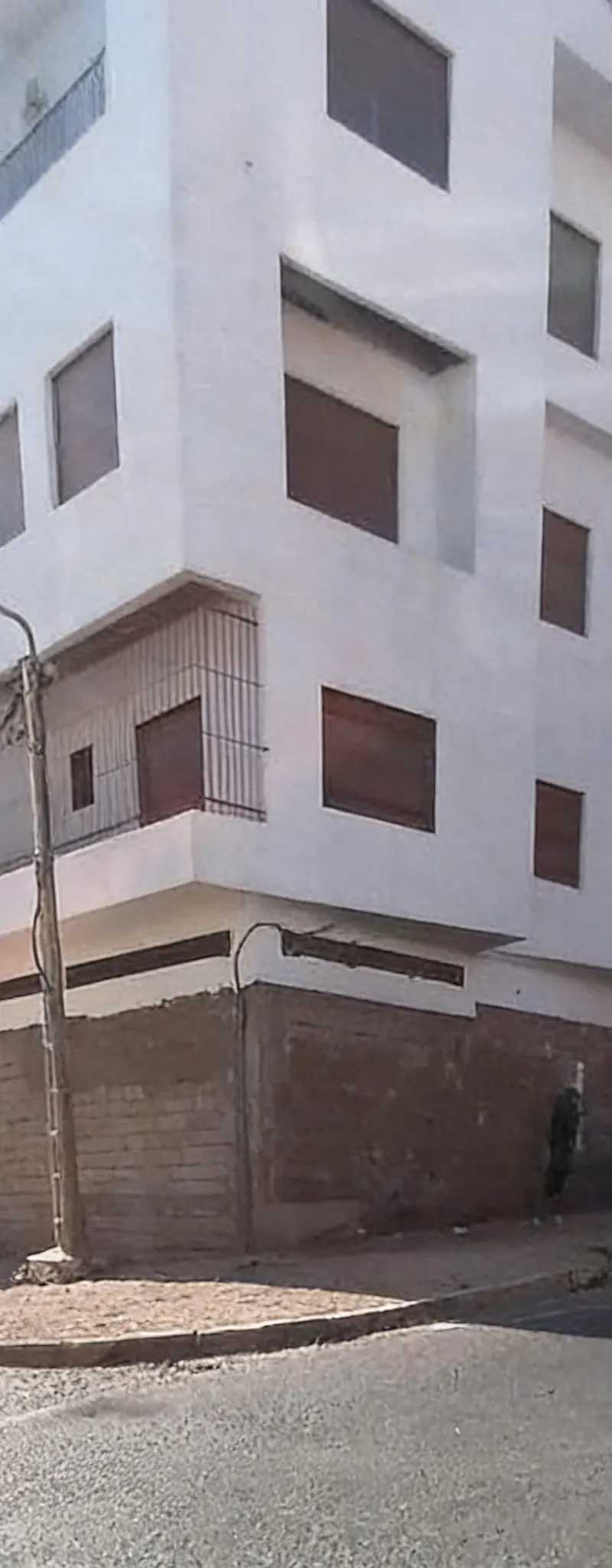 Local commercial 2 façades, à Hay Mohammadi Agadir