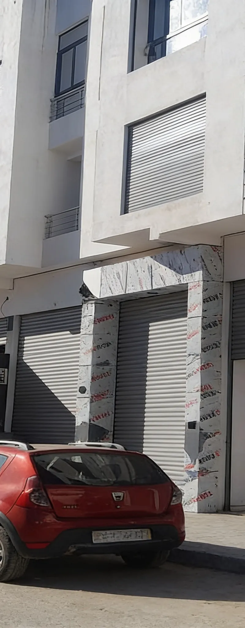 Magasin en bon état comme neuf – 21 m² – Mkansa 2