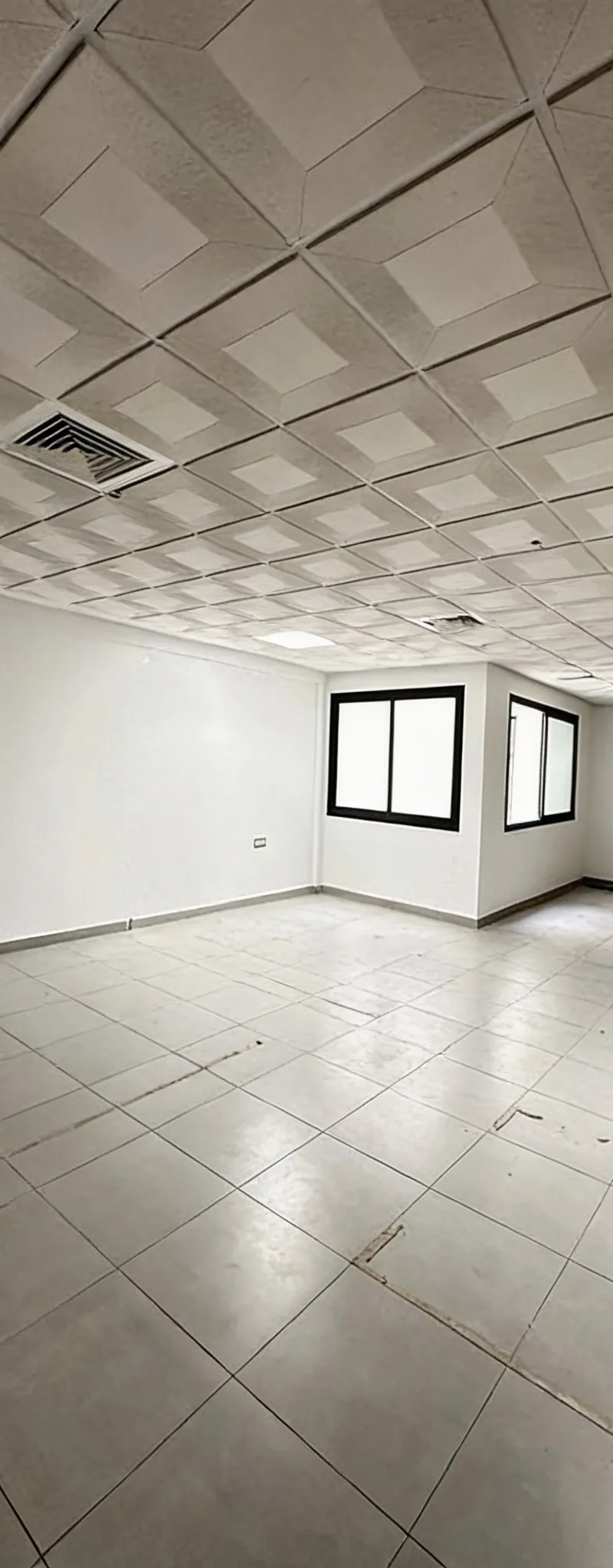 Plateaux Bureau en location - ROCHES NOIRES