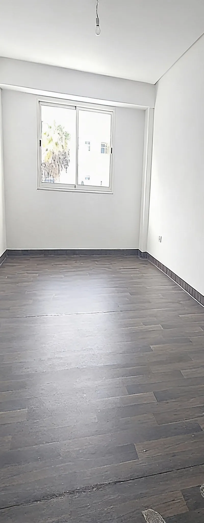Bureau sur Boulevard 114m2 4 pièces 1er étg Maarif