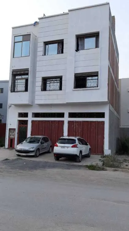 1/2 maison a vendre