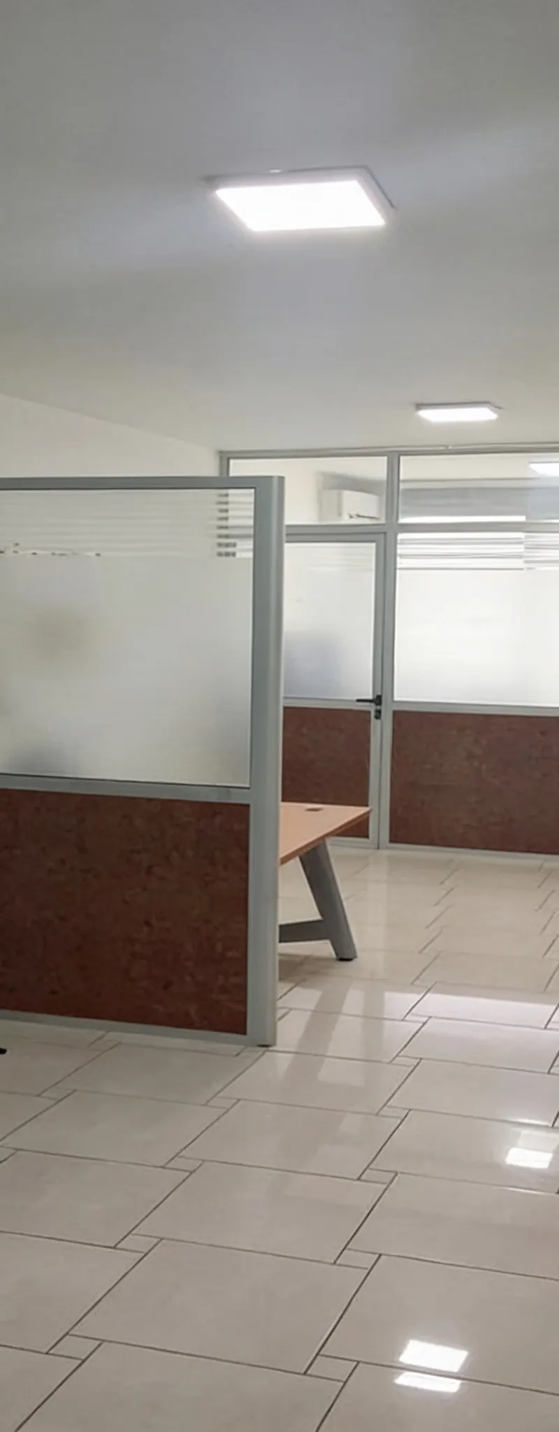Bureau 90m2 près de Zerktouni