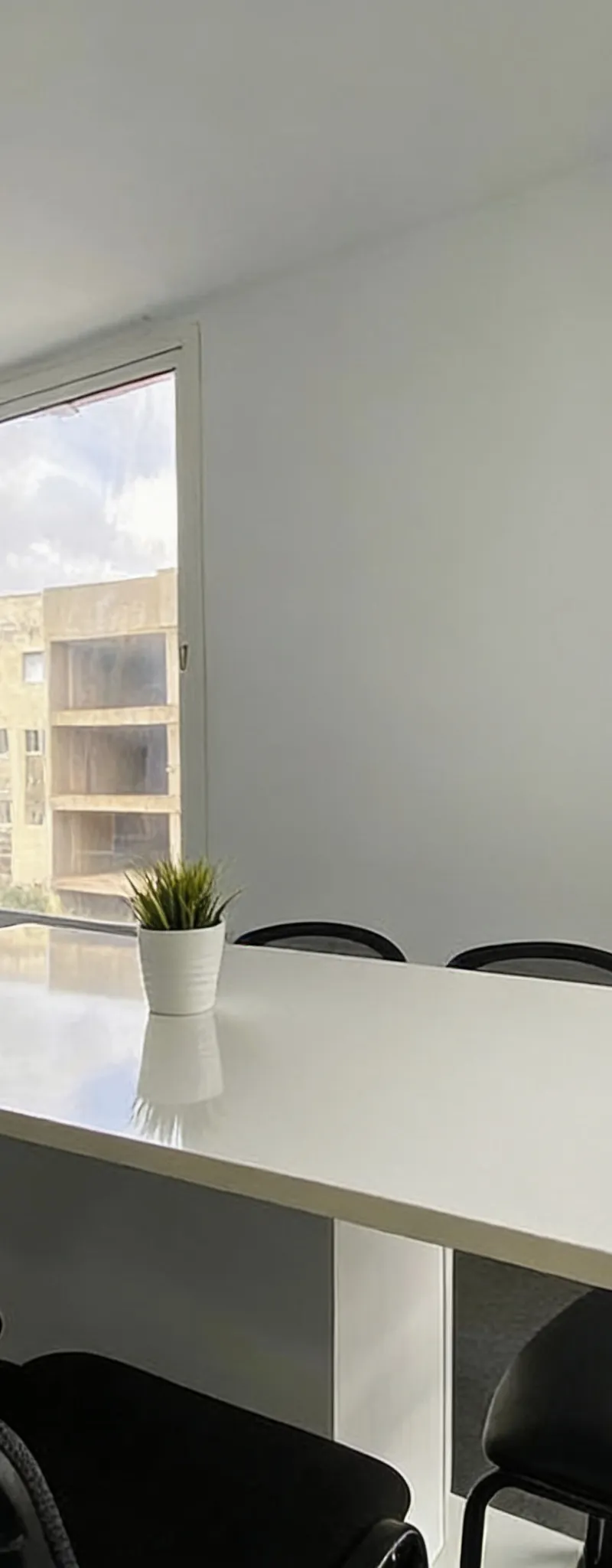 Bureau privatif pour 3 personnes – Sidi Maarouf