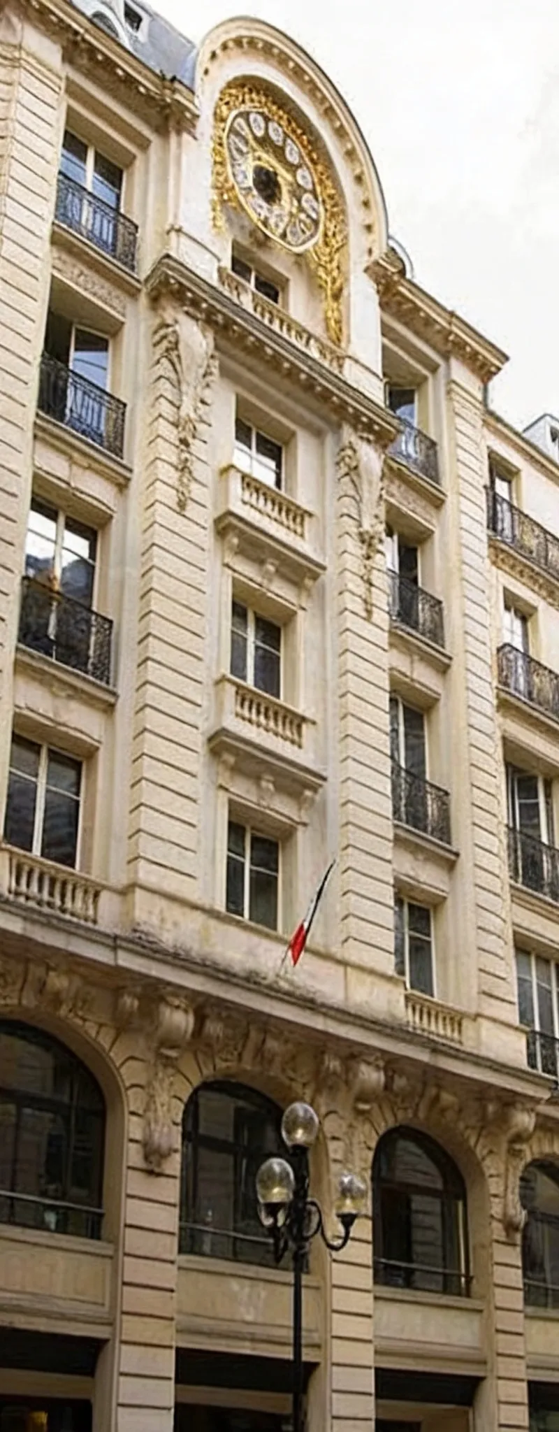 Immeuble Usage Bureaux de 1 700 m² sur Hassan