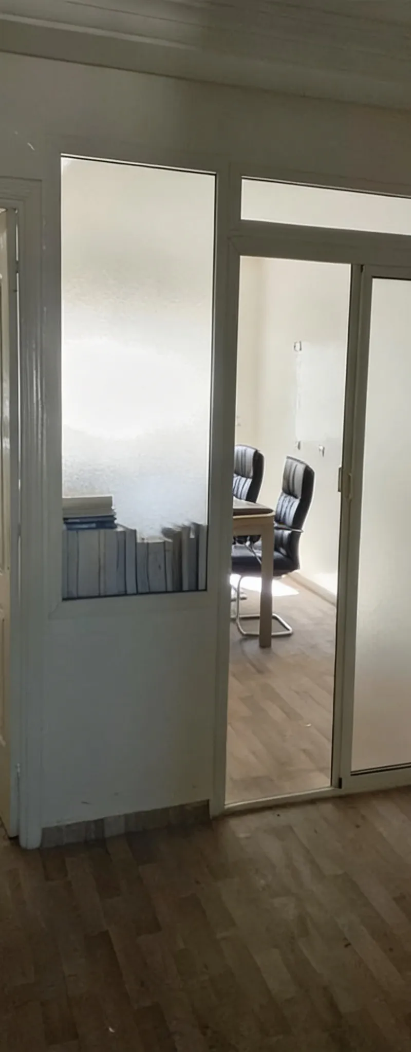 Bureau 110m2 près alyasir et Casavoygeur