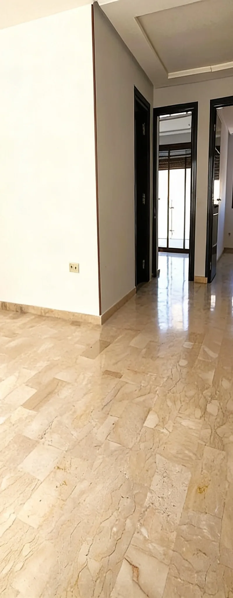 Bureau 3 pièces 75m2 4ème étage Maarif