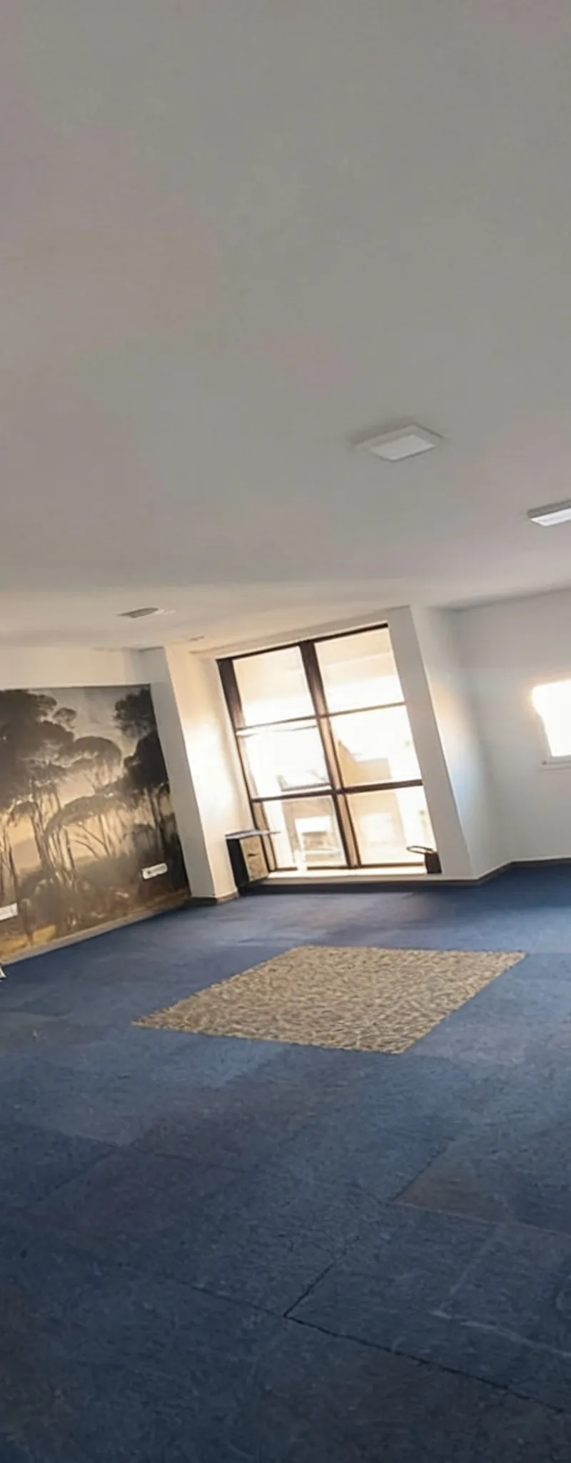 Bureau à louer de 42 m² près de la Place de l'Étoile