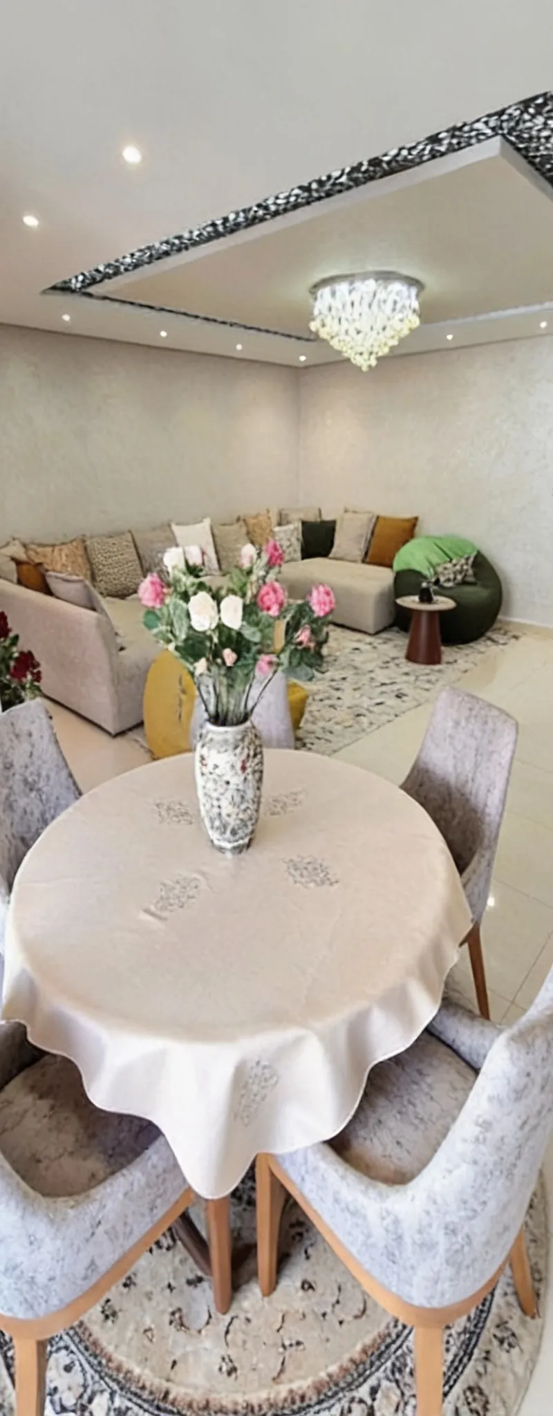 MAARIF PRES TWIN BEL APPARTEMENT A VENDRE 150 m²
