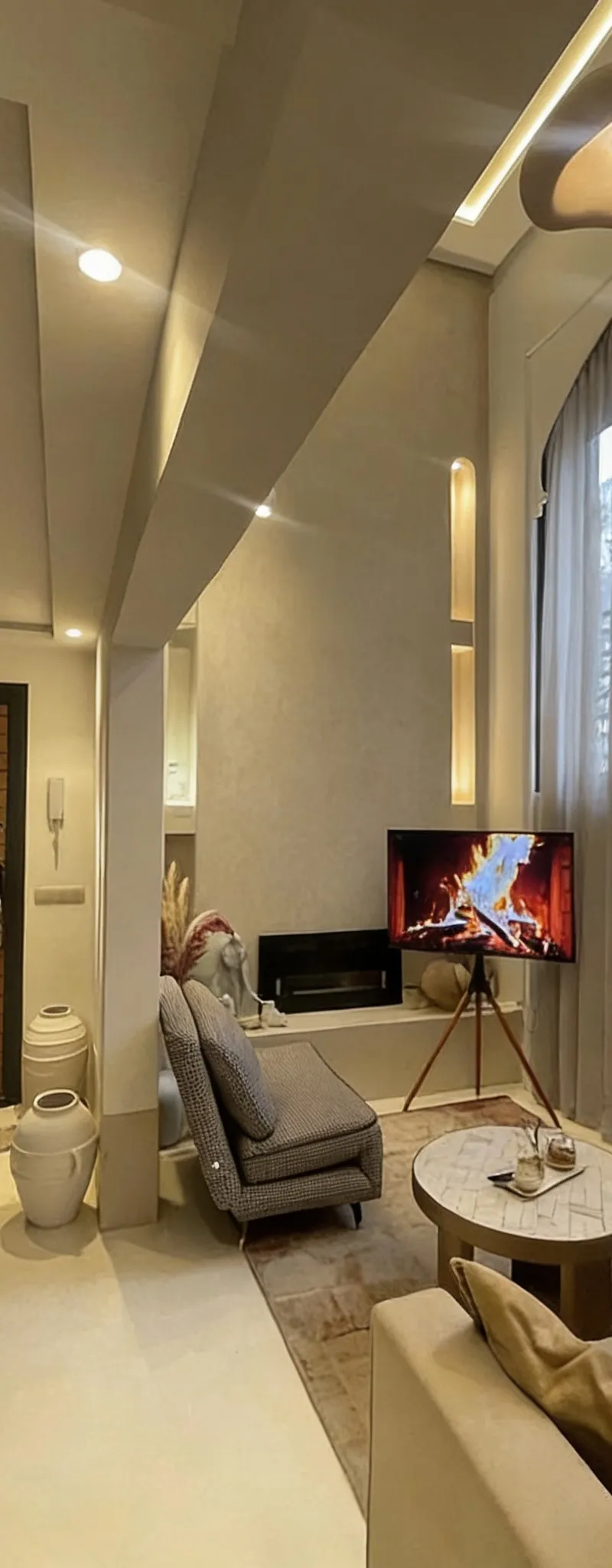 Cozy Studio Duplex Meublé À Vendre À Victor Hugo