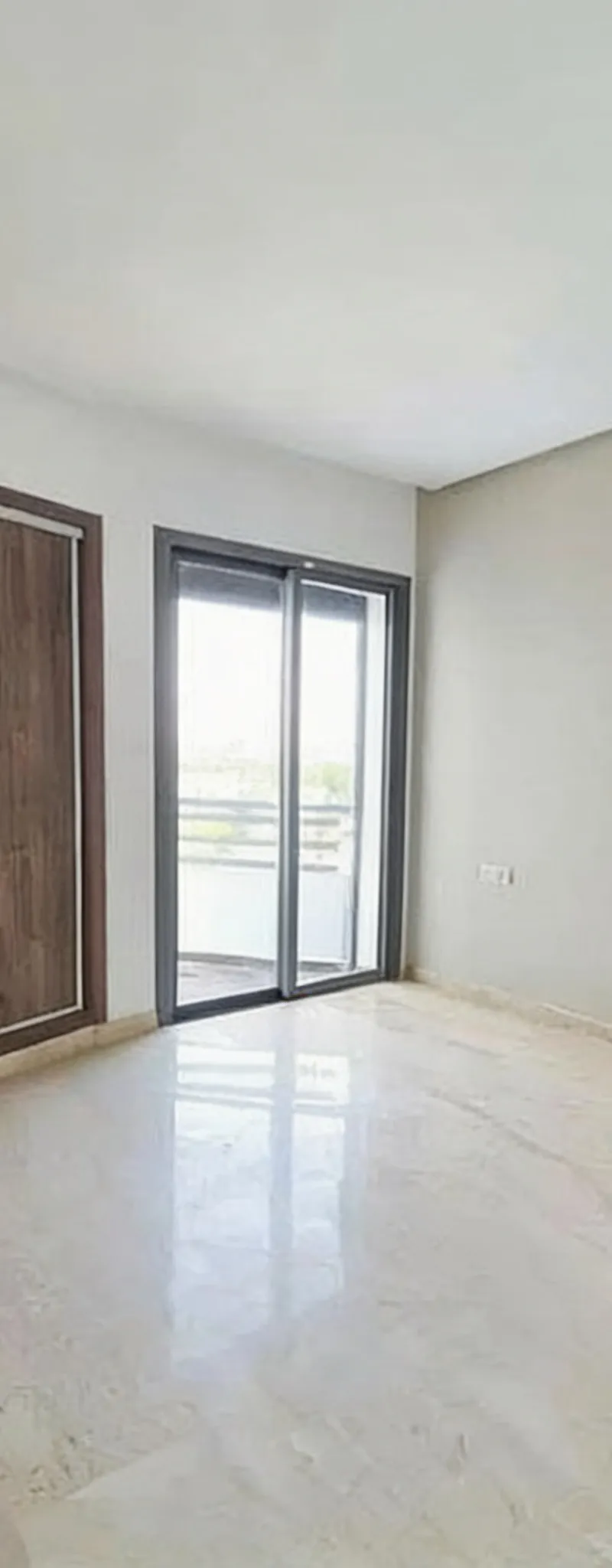 STUDIO VIDE À LOUER QUARTIER MAARIF