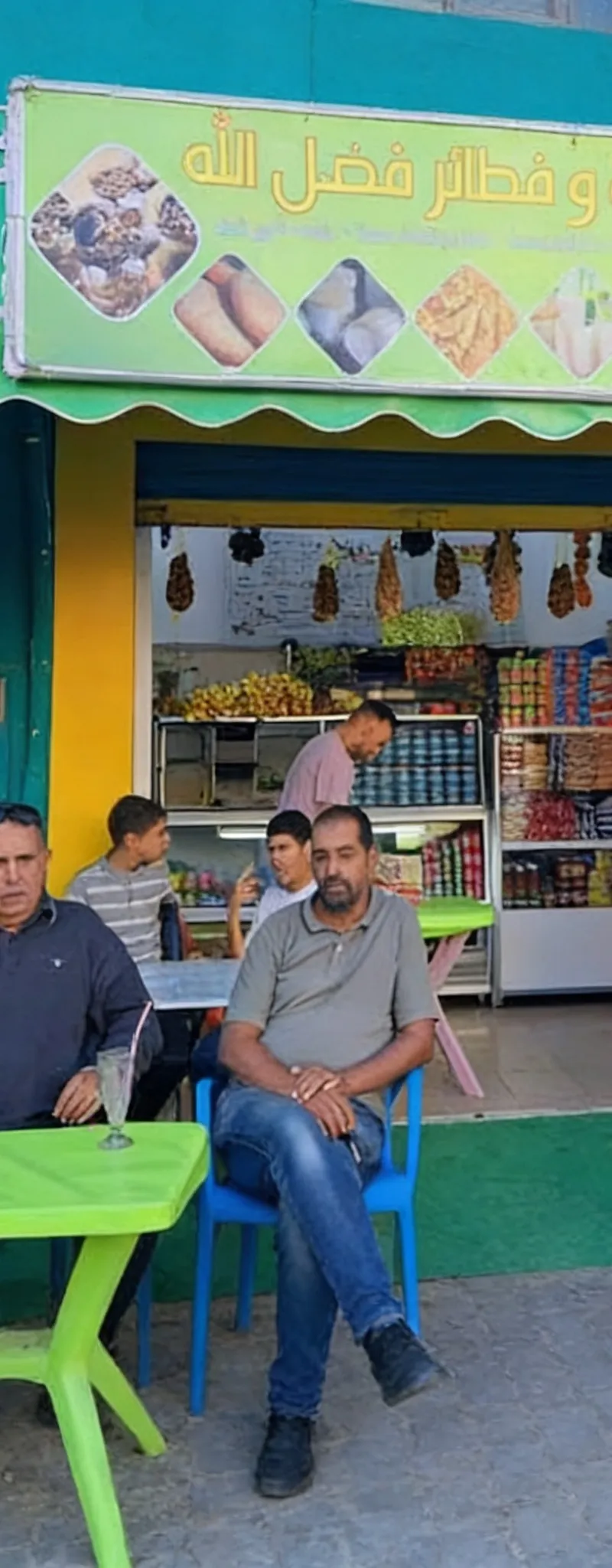 Local équipé à gérer avec sa marchandise
