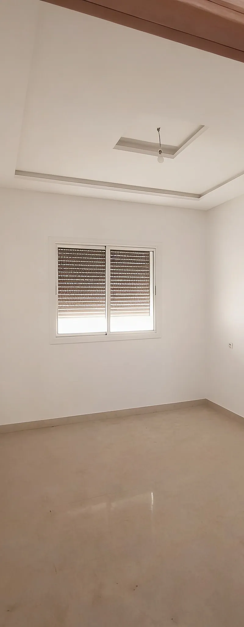Appartement 3 pièces 80 mètres Ascenseur Syndic Emplacement propre