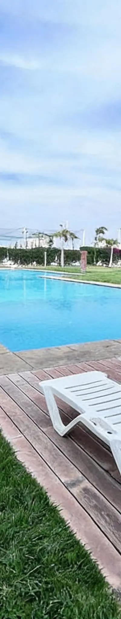 appartement vue piscine 2 chambres à CASABAY