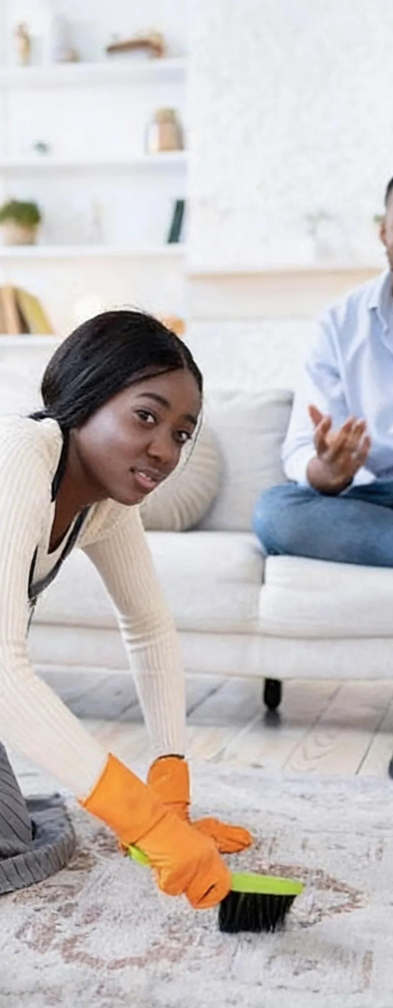 femme de ménage africaine et marocaine