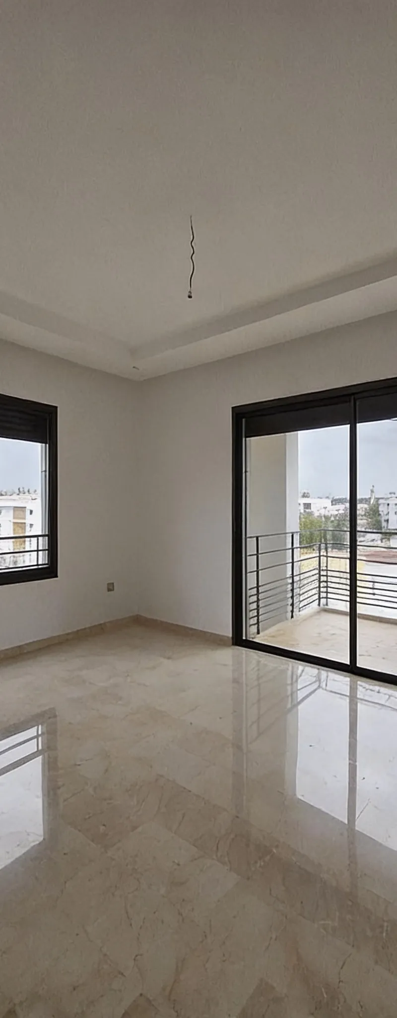 Appartement à louer sur Riad Ouled Mtaa Temara