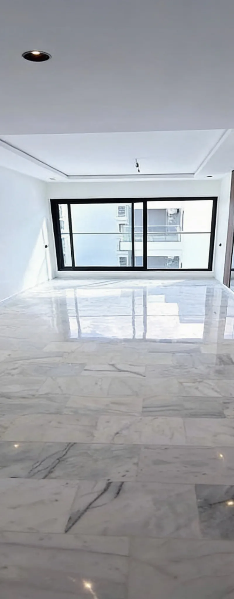Grand Studio Neuf Avec Piscine et Gym