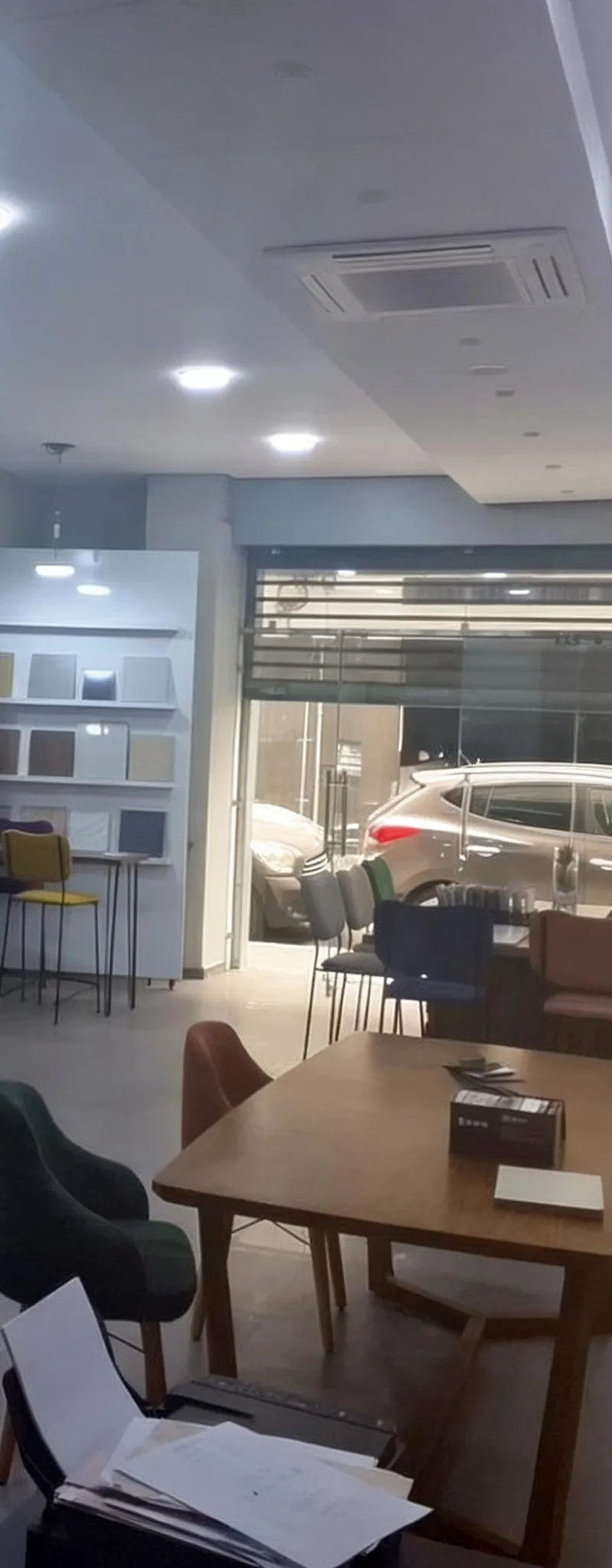 Magasin aménagé 122m2