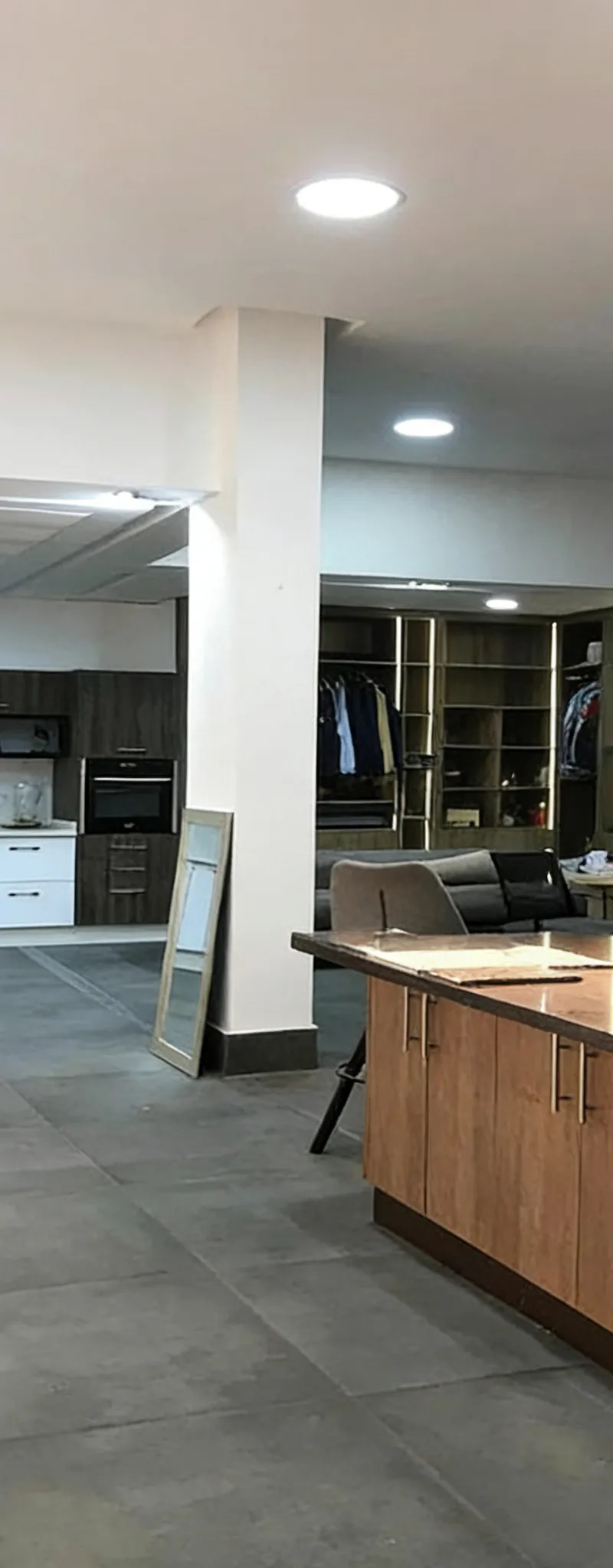 Local commercial de 150m² à louer près du Boulevard 2 Mars