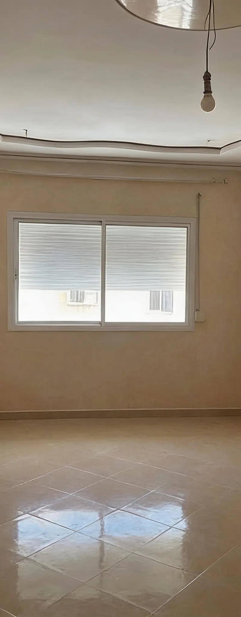 Appartement à vendre, superficie 90 m², 1er étage