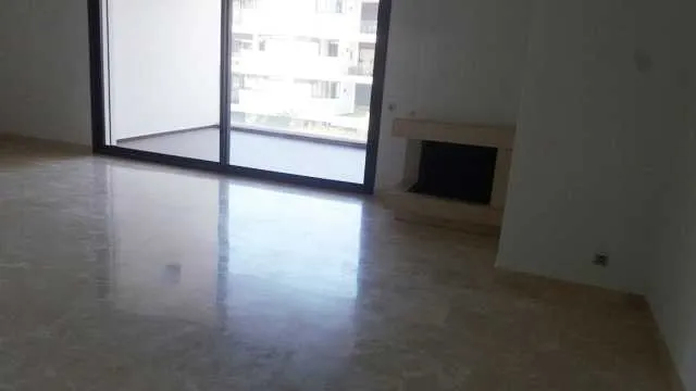 Appartement de standing souissi