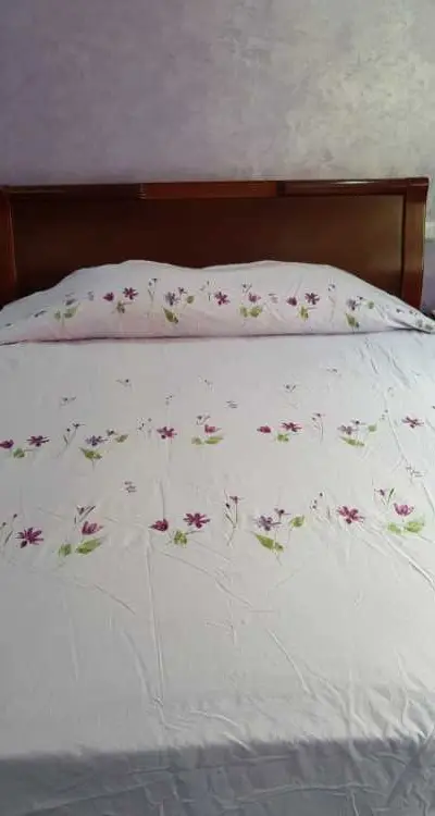 Location une chambre joliment meublée à oulfa
