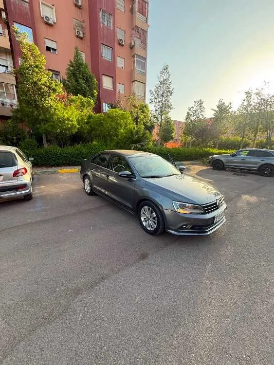 Voiture volkswagen jetta m