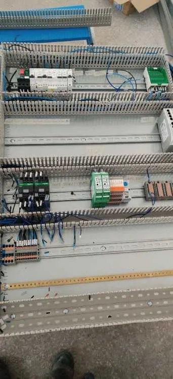 Câblage d'armoires électriques et coffrets électri