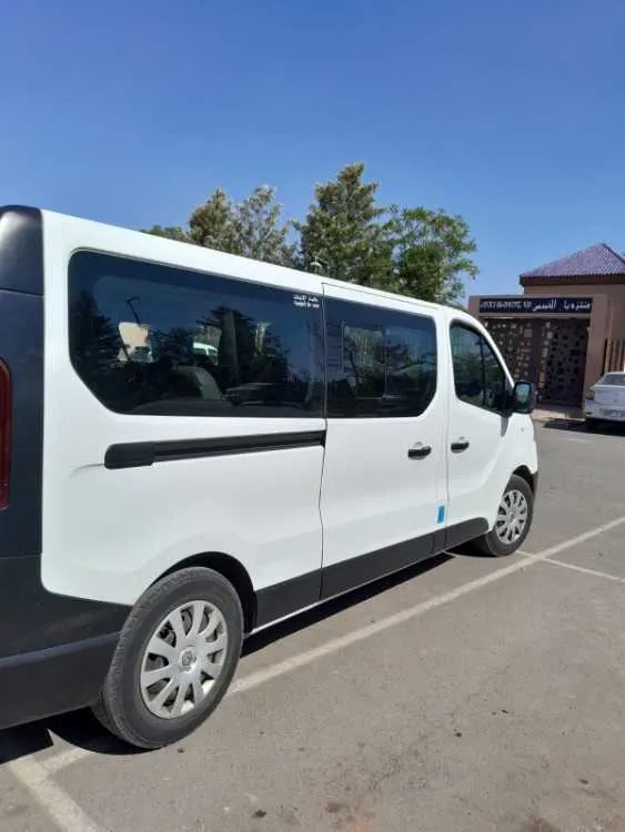 Renault Trafic 9 places a vendre