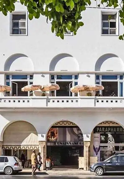 Sarout : local commercial sur avenue mohamed 5. bureau