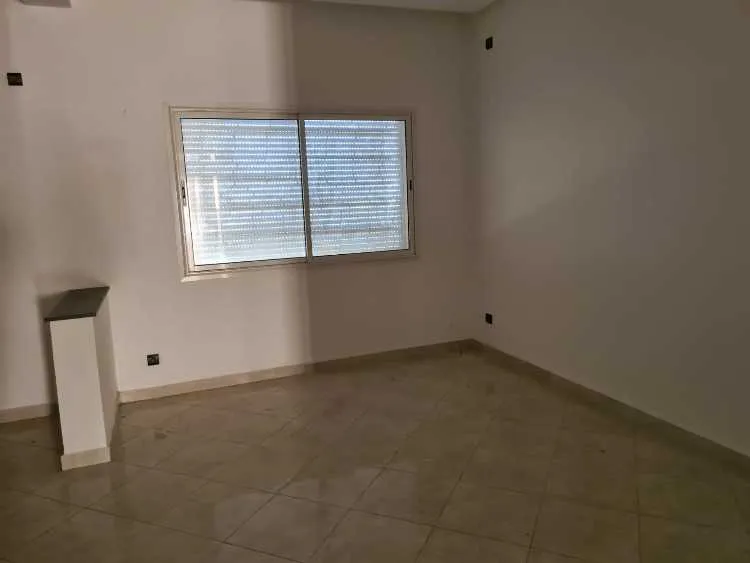 Apparetement à ventre / temara
